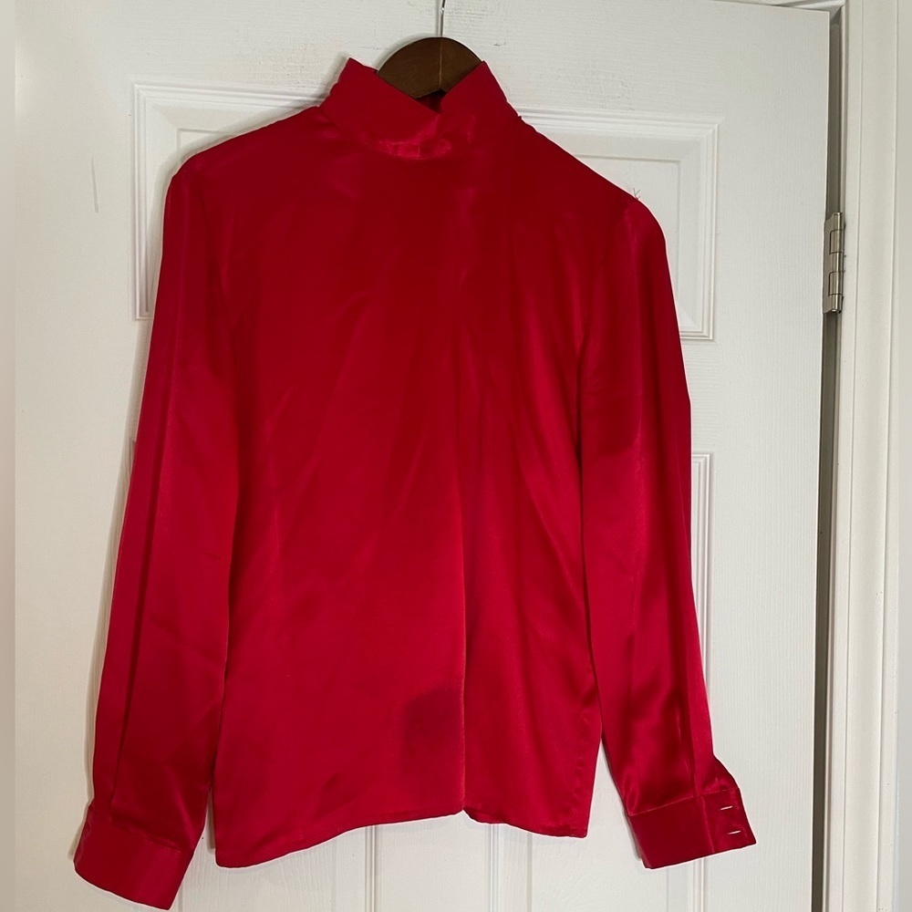 TALBOTS VINTAGE RED SILK BLOUSE - 6